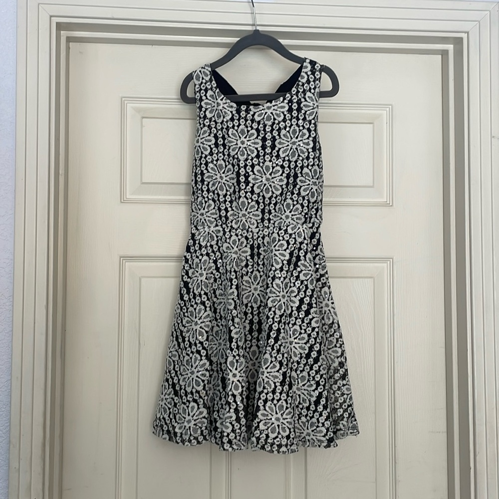 Girls daisy formal dress